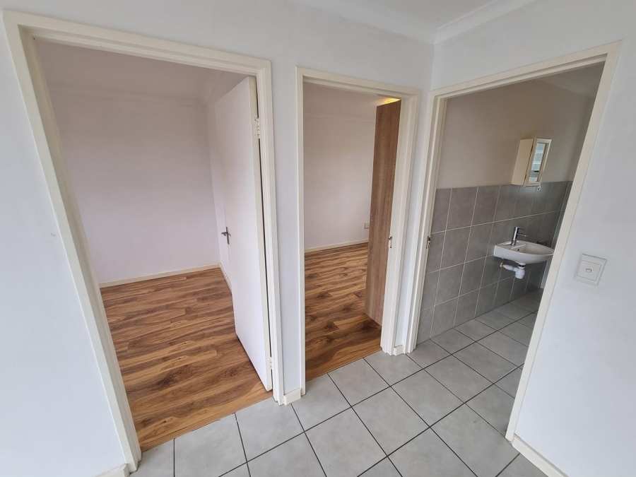 To Let 2 Bedroom Property for Rent in Muizenberg Western Cape
